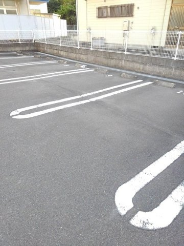 秋桜ｎｅｏ　Ｂの駐車場