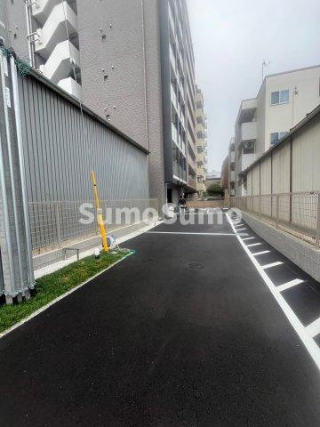 アドバンス神戸ウィステリアパークの駐車場