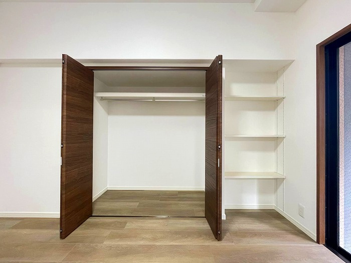 ロワールマンション西公園東の収納|
居室の収納が大きくて使いやすそうです！
季節家電や、お洋服が多い方も安心です♪