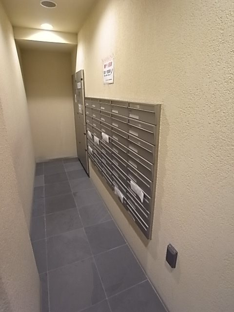 エスコートみなと元町海岸通の外観