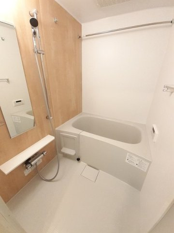 アイ　シー　ザ　ライト　Ⅱの浴室