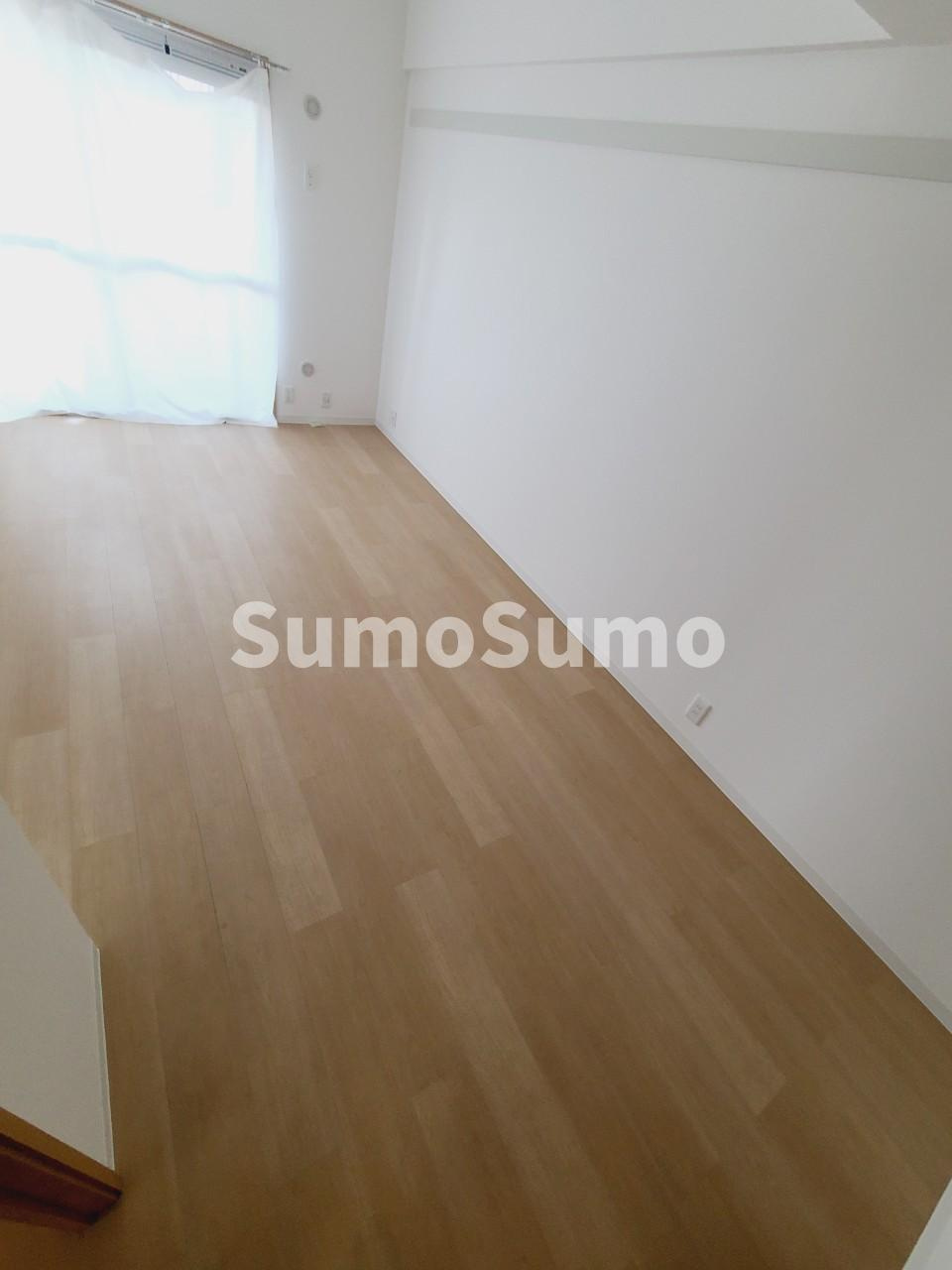 ＵＲ西宮マリナパークシティ丘のある街の居間・リビング