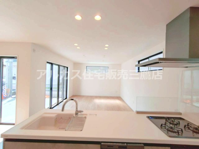 三鷹市深大寺３丁目 中央線 武蔵境駅 新築戸建の前面道路含む現地写真