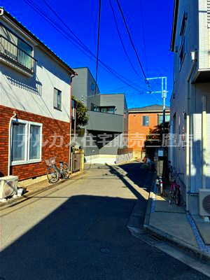 三鷹市深大寺３丁目 中央線 武蔵境駅 新築戸建の前面道路含む現地写真