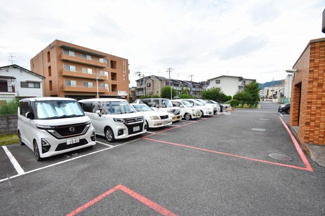 【駐車場】