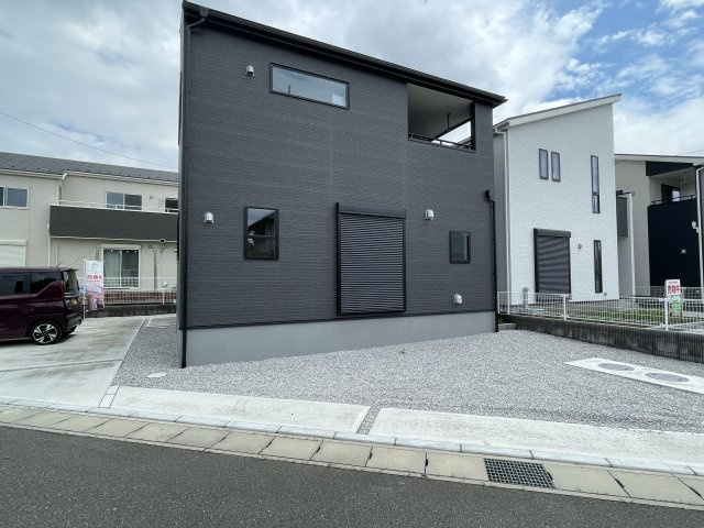 新築戸建・新築建売　大泉町第16寄木戸　西小学校・西中学校の駐車場