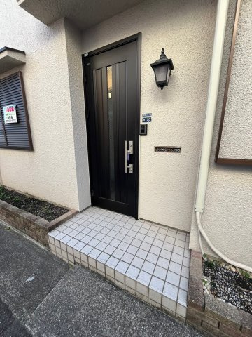 宮川ハイツのエントランス
