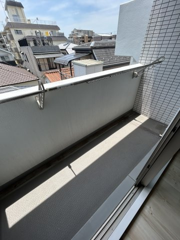 BLOOM LIFE TSUKAGUCHIのバルコニー