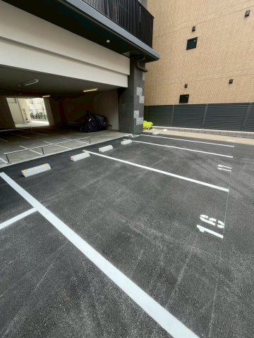 リッツ新大阪プレミアムの駐車場