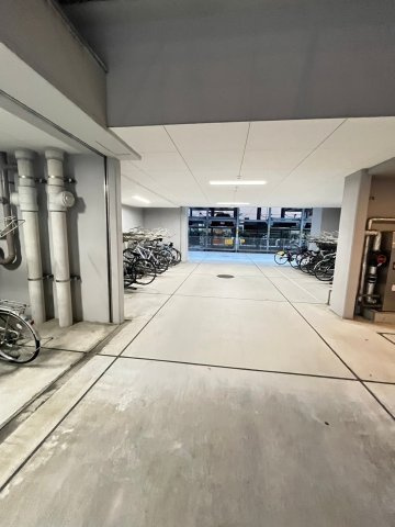 BPRレジデンス江坂の駐車場