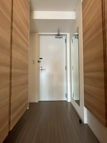 マインズ・コム高槻天神の玄関