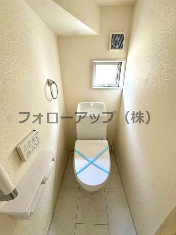 堺市南区槇塚台6期１号棟のトイレ|落ち着いたトイレです
