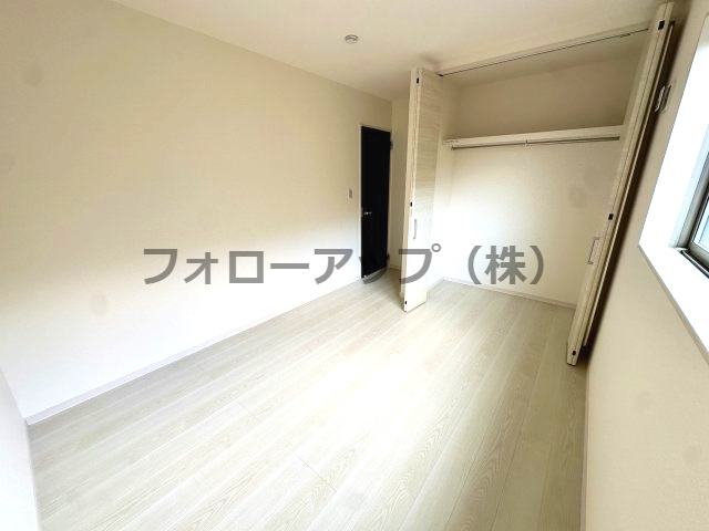 堺市南区槇塚台6期１号棟の洋室|個人の部屋や寝室として使える洋室です