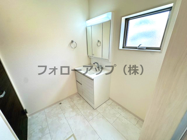 堺市南区槇塚台6期１号棟の独立洗面台|独立洗面台です