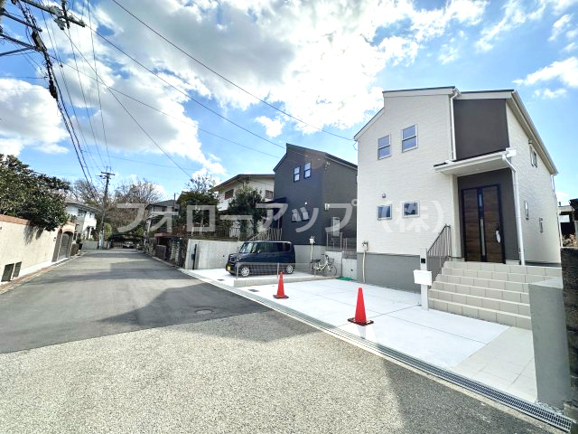 堺市南区槇塚台6期１号棟の前面道路含む現地写真|前面道路含む現地写真です