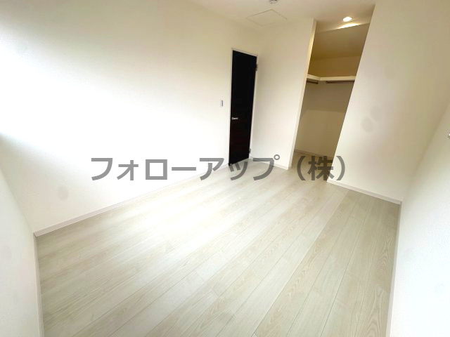 堺市南区槇塚台6期１号棟の洋室|きれいな洋室です