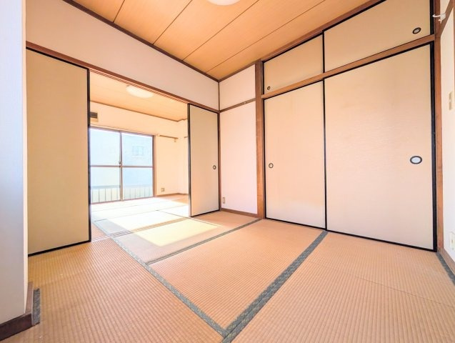 横須賀市野比１丁目の賃貸マンションの内装|明るい色調の室内です