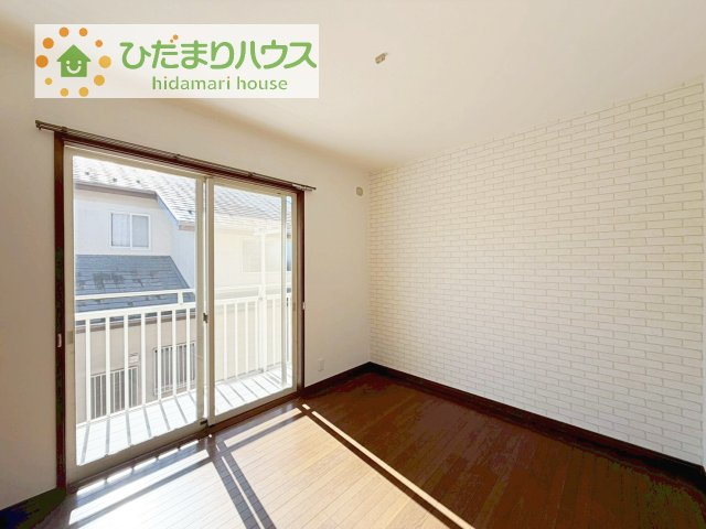 【洋室】 | 牛久市さくら台3丁目　中古戸建 | 夏場に心地良いひんやり感はフローリングならでは☆彡