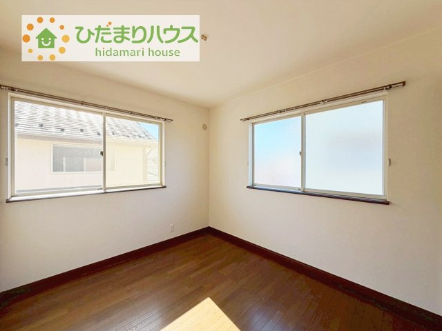 【洋室】 | 牛久市さくら台3丁目　中古戸建 | 机にベットを置けば子供部屋の完成です！