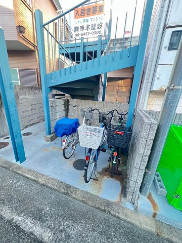 プチグレイス前田の外観