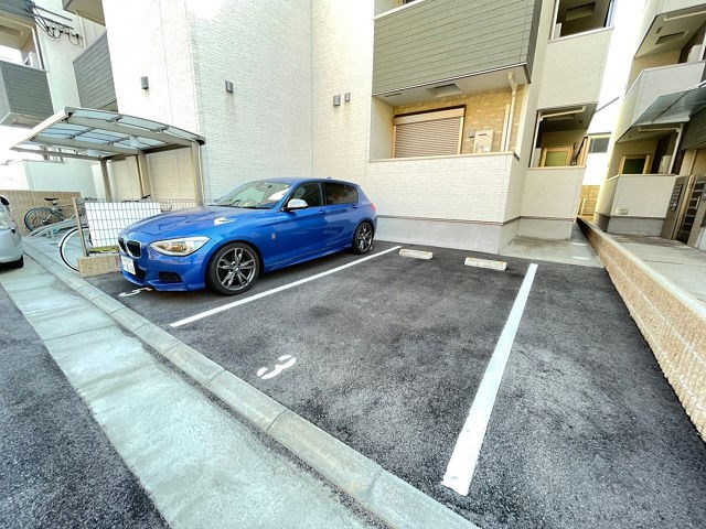 フジパレス西立花Ⅵ番館の駐車場