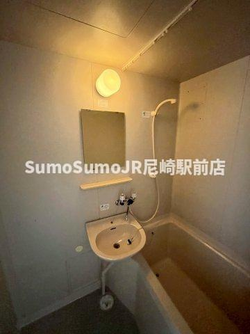プチグレイス塚口弐番館の洗面所|忙しい朝には欠かせない洗面所です