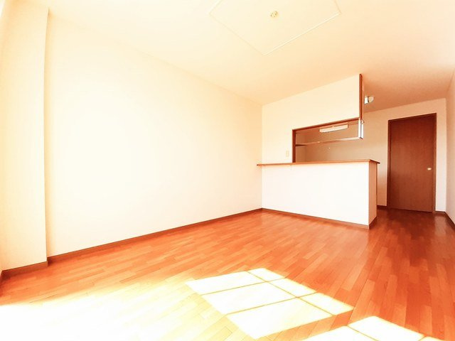 エンブレムの居間・リビング