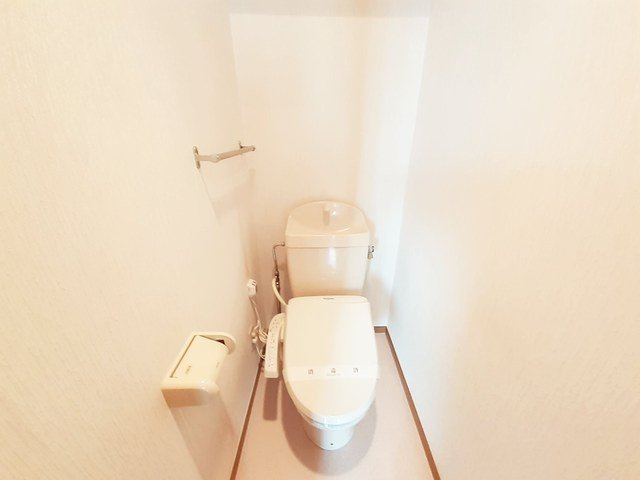 エンブレムのトイレ