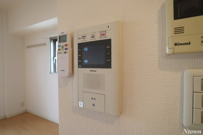 【セキュリティ】 | プレサンス名古屋STATIONアライブ | モニター付きインターホンです