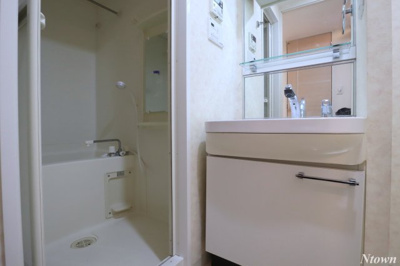 【洗面所】 | プレサンス名古屋STATIONアライブ | 広い洗面スペース