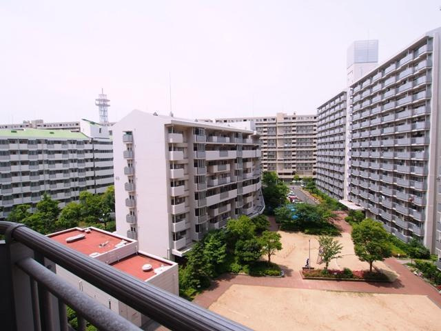 ポートアイランド住宅四四号棟の展望