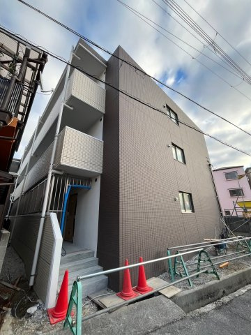 ルーセス甲子園の外観