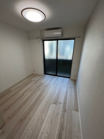 ALEGRIA姫島Ⅱの居間・リビング