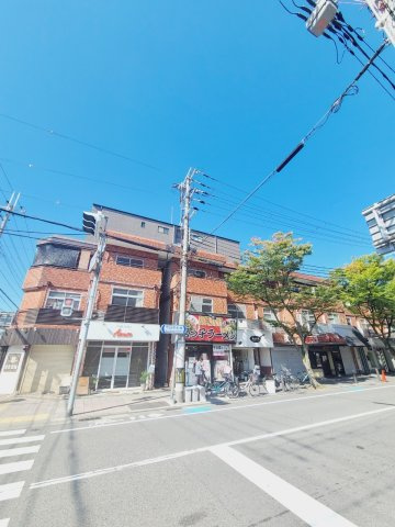 中前田町住居