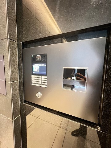 プラウド阪急塚口駅前の外観