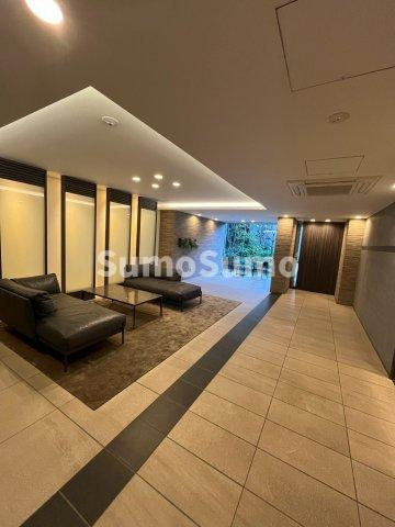 プラウド芦屋西蔵町のロビー|ゆとりのあるロビーです