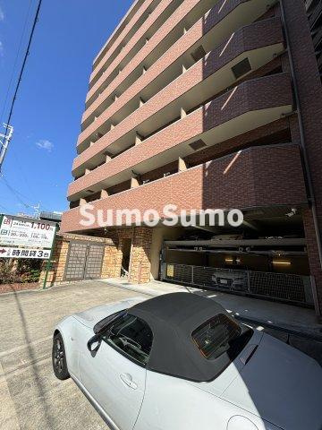 レジディア新大阪Ⅱの駐車場