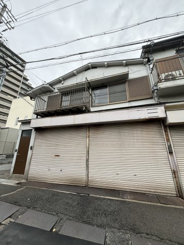 灘区都通5丁目　2Fのエントランス