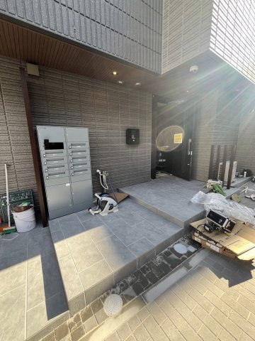 Casita　七ッ松のエントランス