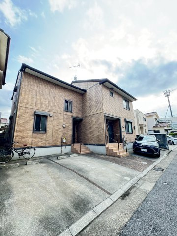 プラムコート大道町の駐車場