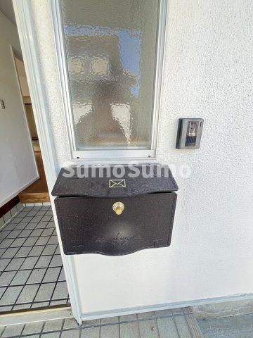 深江南町貸家のエントランス