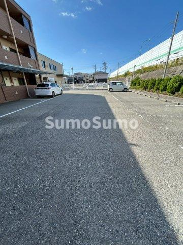 プラザハイツ二ツ屋G棟の駐車場|駐車場です