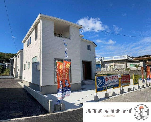 リーブルガーデンうるま市与那城屋慶名・２号棟の外観|L字駐車３台可♪※車種要確認