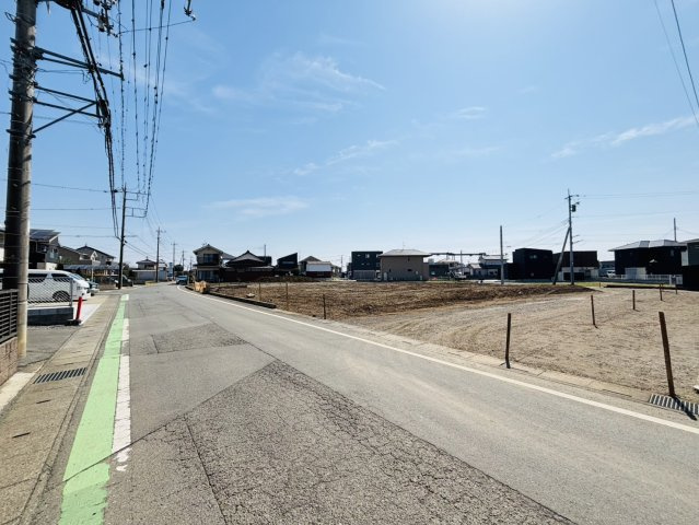 敷地面積６２坪～　売地　川越市久下戸の前面道路含む現地写真|北側6.8ｍ公道、南側4ｍ公道、日当たり良好です♪
現地（2026年3月）撮影　