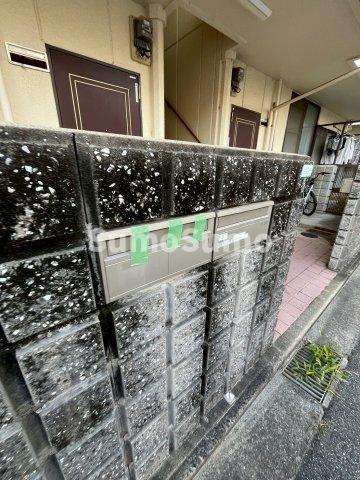 プラシードウエストの外観