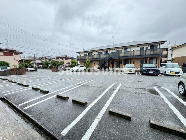 プランドールMITANIの駐車場|車をお持ちの方に嬉しい駐車場付きの物件です