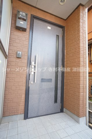 アドバンス駿河台の玄関