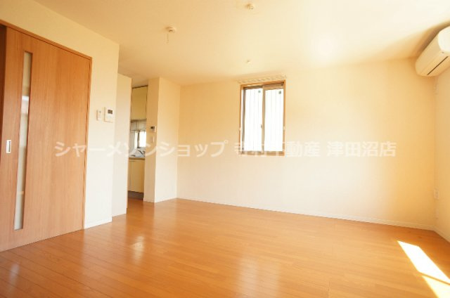 アドバンス駿河台の居間・リビング