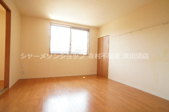 アドバンス駿河台の洋室