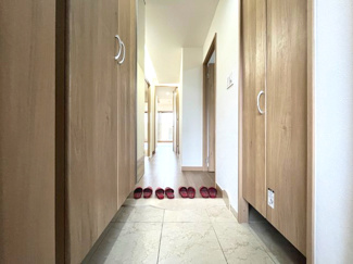 【玄関】 | カルティア熱田 | ご内覧ご希望の場合は弊社までぜひお問い合わせください！052-698-2224まで！